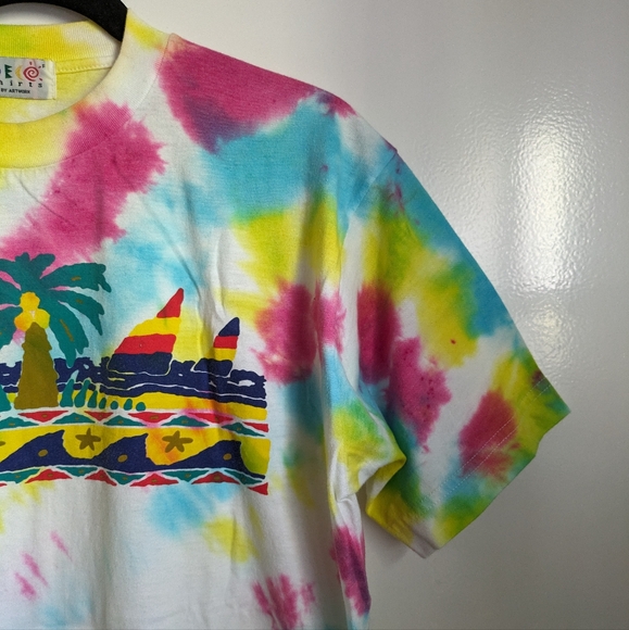Philippines Souvenir Tie-dyed Rainbow T-shirt Palm Tree Pink Blue Yellow White - Picture 5 of 12